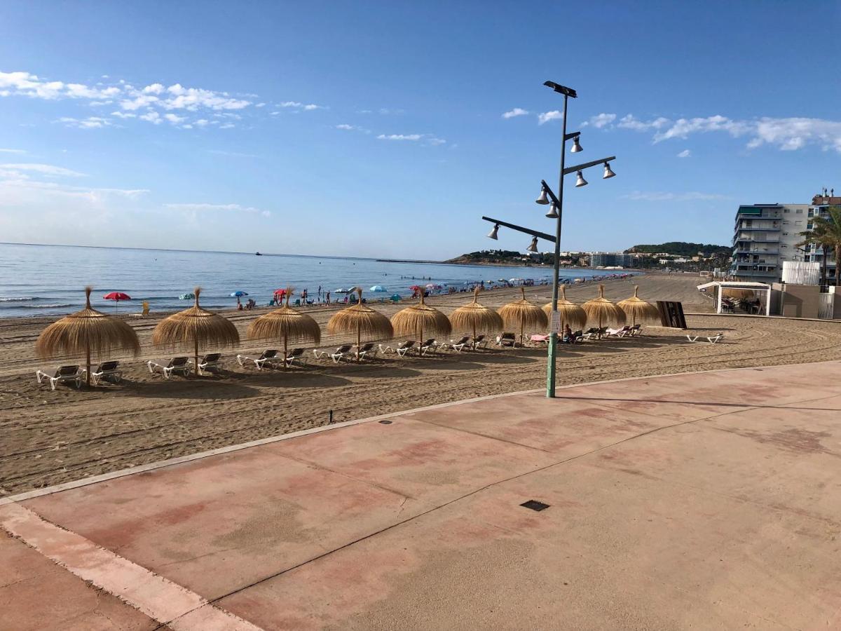 Pineda Beach 1A Linea De Mar & Parking La Pineda Zewnętrze zdjęcie